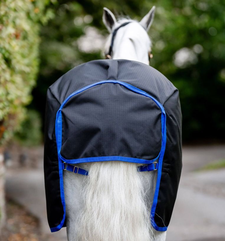 Amigo® Ripstop 900D Plus Turnout (200g Medium)