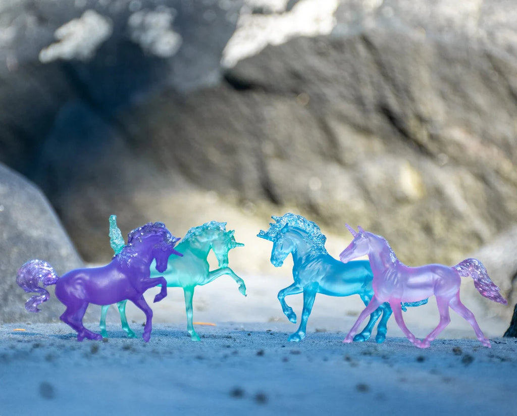 Breyer Gems of the Ocean Gift Set